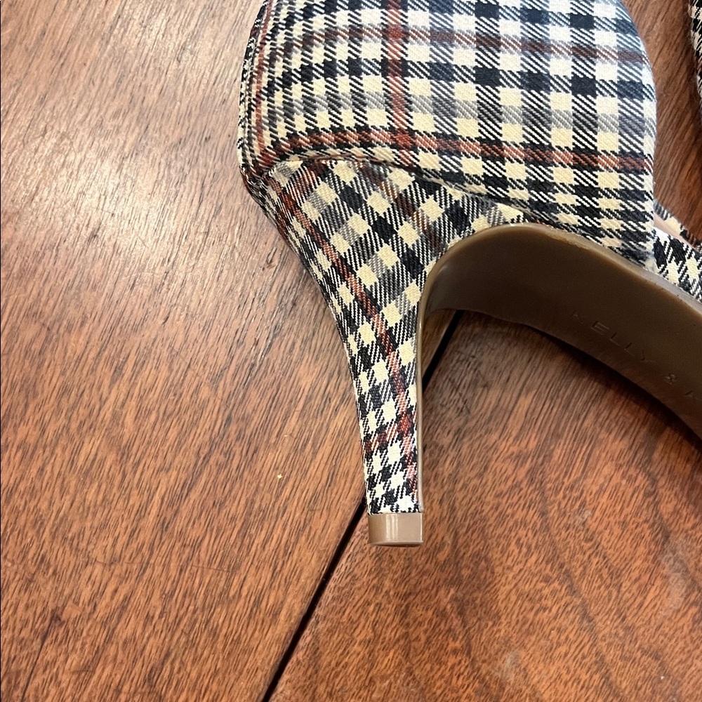 Kelly & Katie Black and White Plaid Pointed-Toe Pumps - Picture 2 of 5